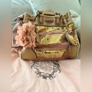 - JUICY COUTURE PINK TAN SEQUINS BAG